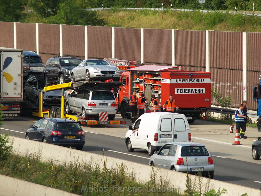 A 3 Rich Oberhausen LKW Tank undicht    P62.JPG